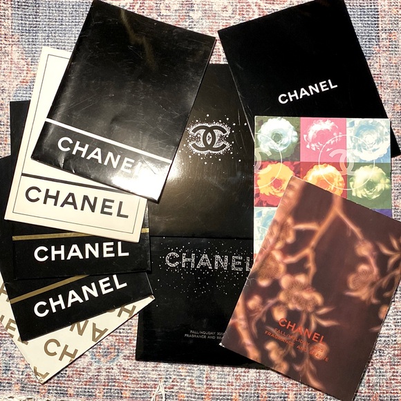 CHANEL Lot Of 10 Pocket Paper Folders See Details - Picture 1 of 10